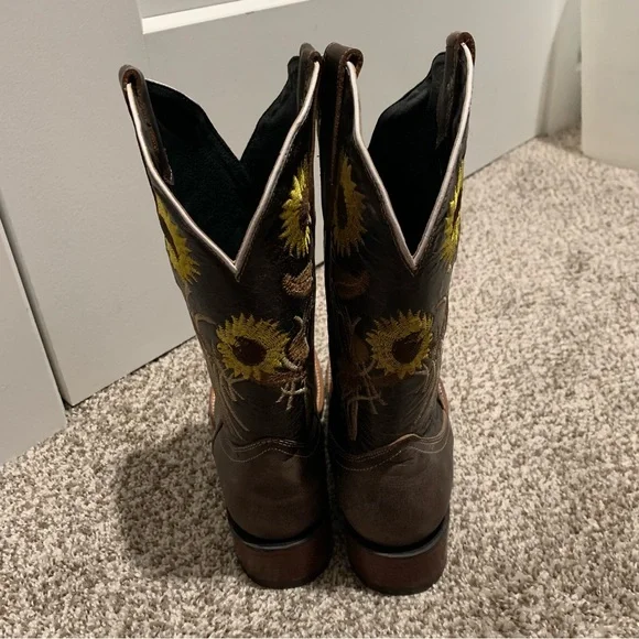 *NEW* Authentic Mexican-Made Boots - Picture 4 of 7